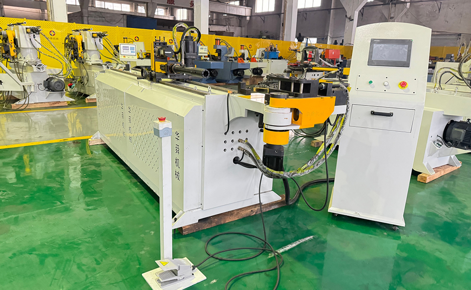 SS-serien helautomatisk CNC-rørbøyemaskin SS-serien helautomatisk CNC-rørbøyemaskin