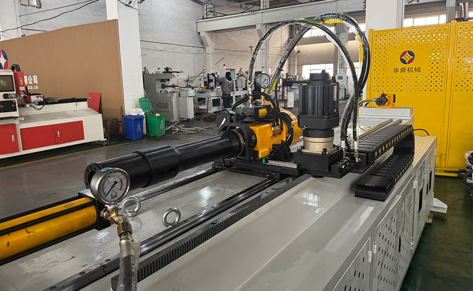 CNC S-serien helautomatisk rørbøyemaskin med valgfri simuleringsfunksjon CNC S-serien helautomatisk rørbøyemaskin med valgfri simuleringsfunksjon