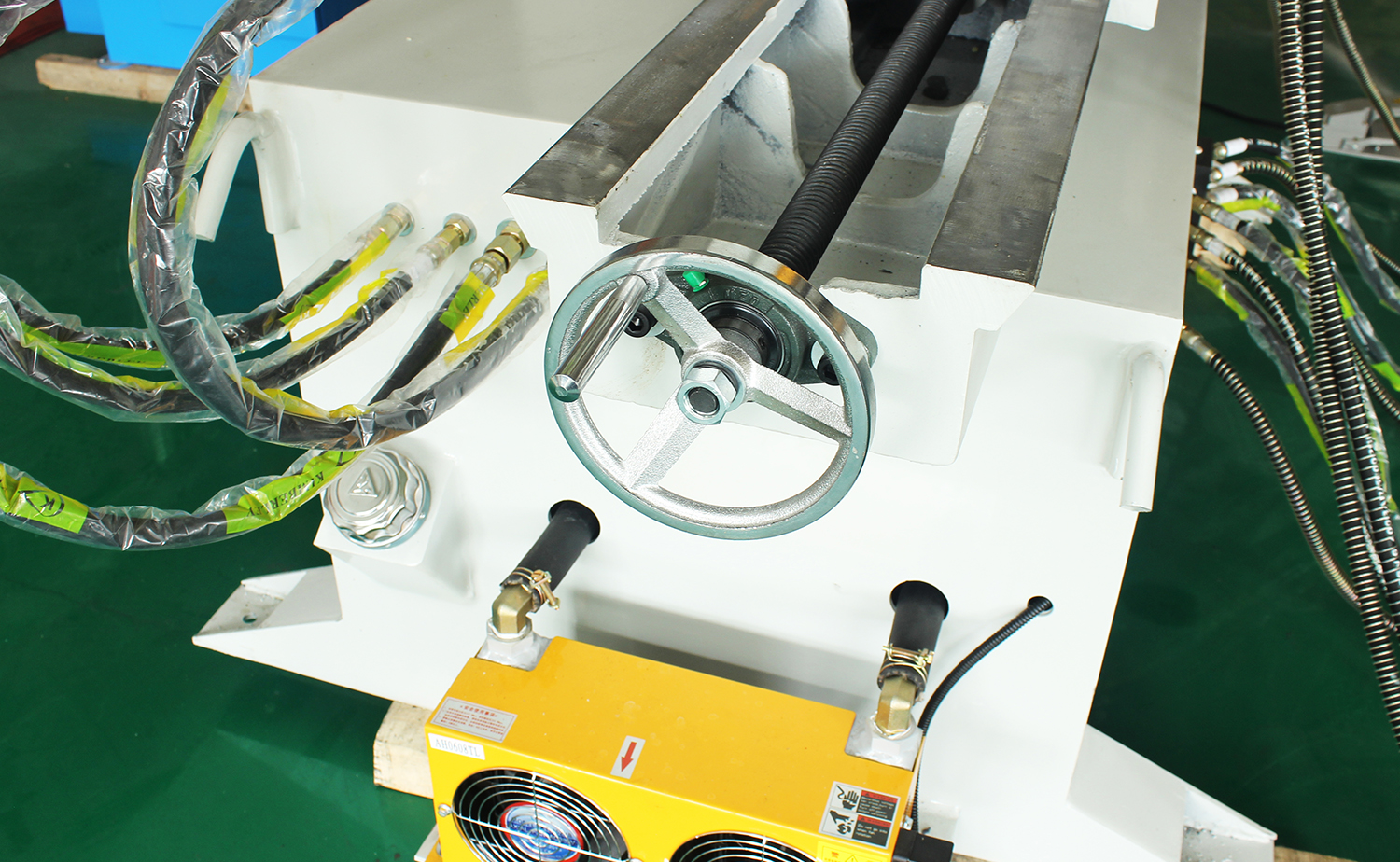 Roterende Twin Head Multi-Bending Pipe Machine