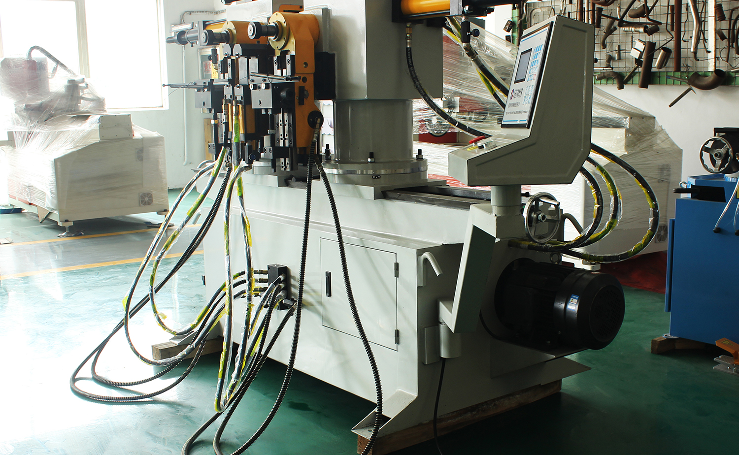 Roterende Twin Head Multi-Bending Pipe Machine