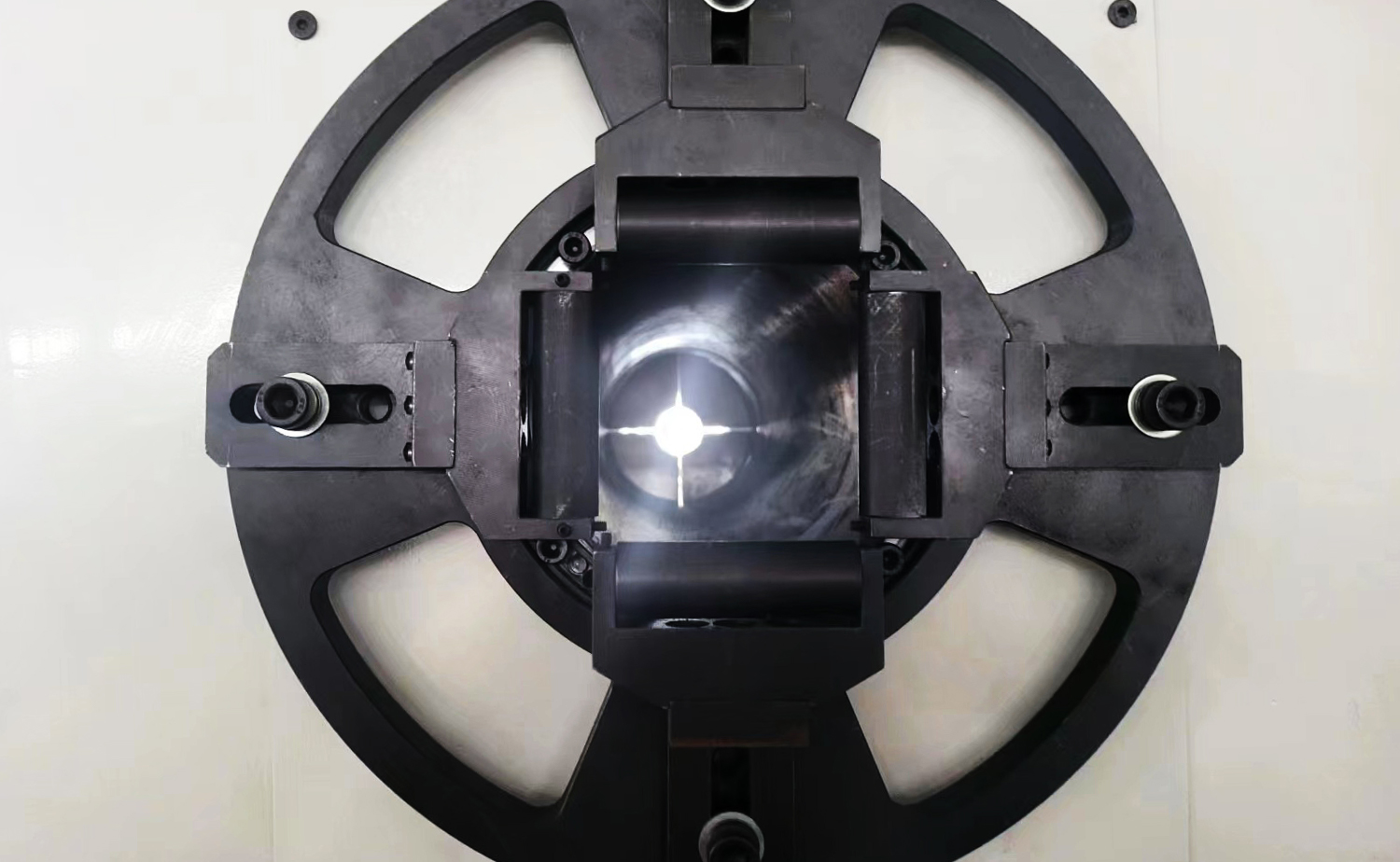 MCJG120 3D laserrørskjæremaskin