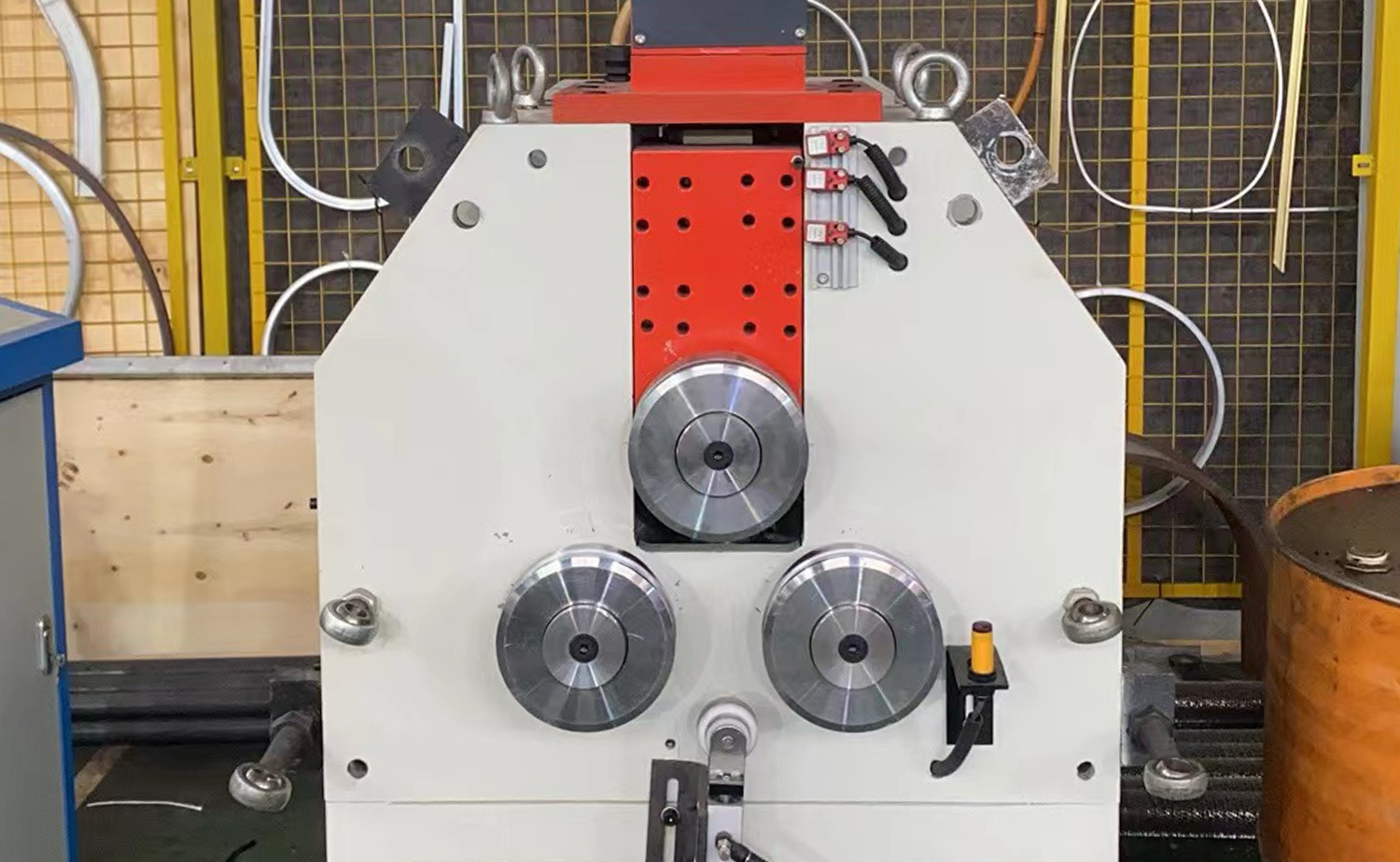 CNC Series Tube Roll Bøyemaskin for metallprofiler CNC Series Tube Roll Bøyemaskin for metallprofiler