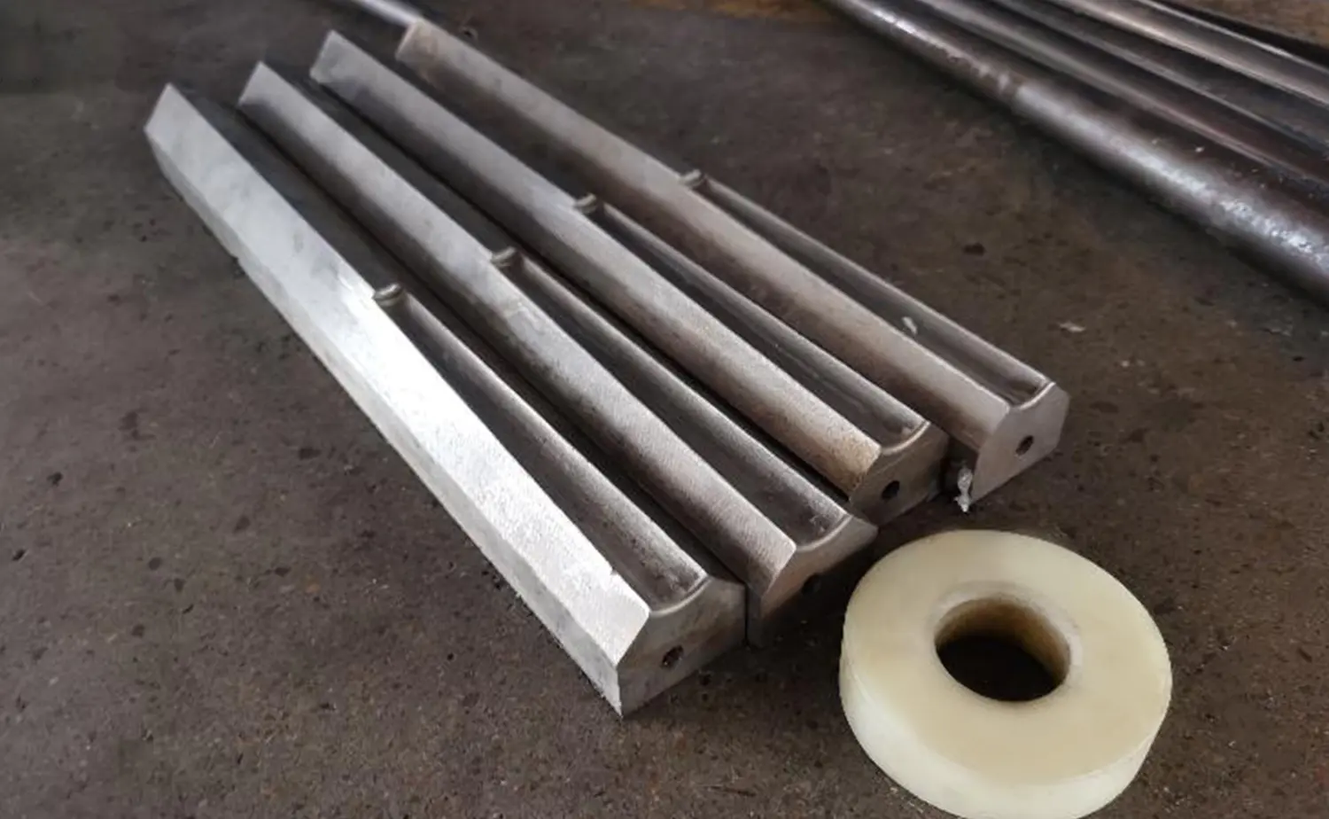 ZTM-50/60/76/114 Multi-Material Applicable Semi-Automatic Taper Tube Reducing Machine ZTM-50/60/76/114 Multi-Material Applicable Semi-Automatic Taper Tube Reducing Machine