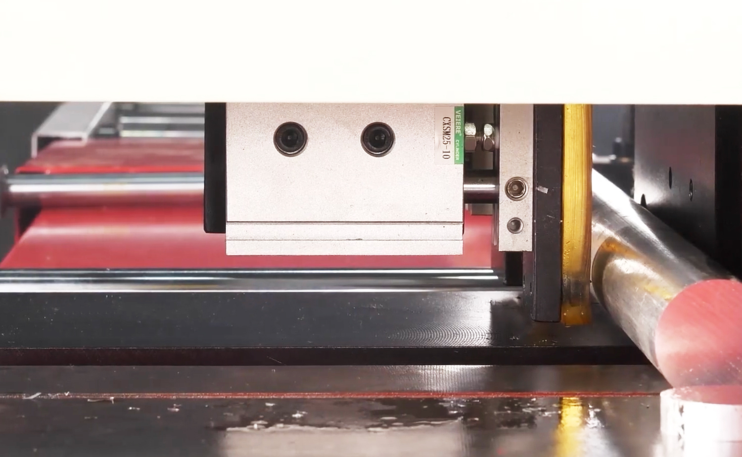 CNC455-serien helautomatisk skjæremaskin i aluminium og kobber CNC455-serien helautomatisk skjæremaskin i aluminium og kobber