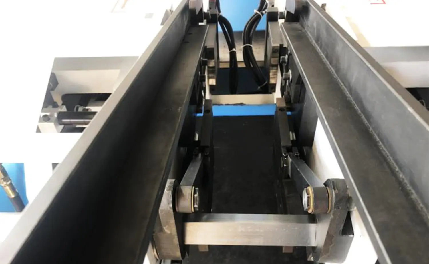 DEF PV-serien dobbelthode hydraulisk røravfasingsmaskin DEF PV-serien dobbelthode hydraulisk røravfasingsmaskin