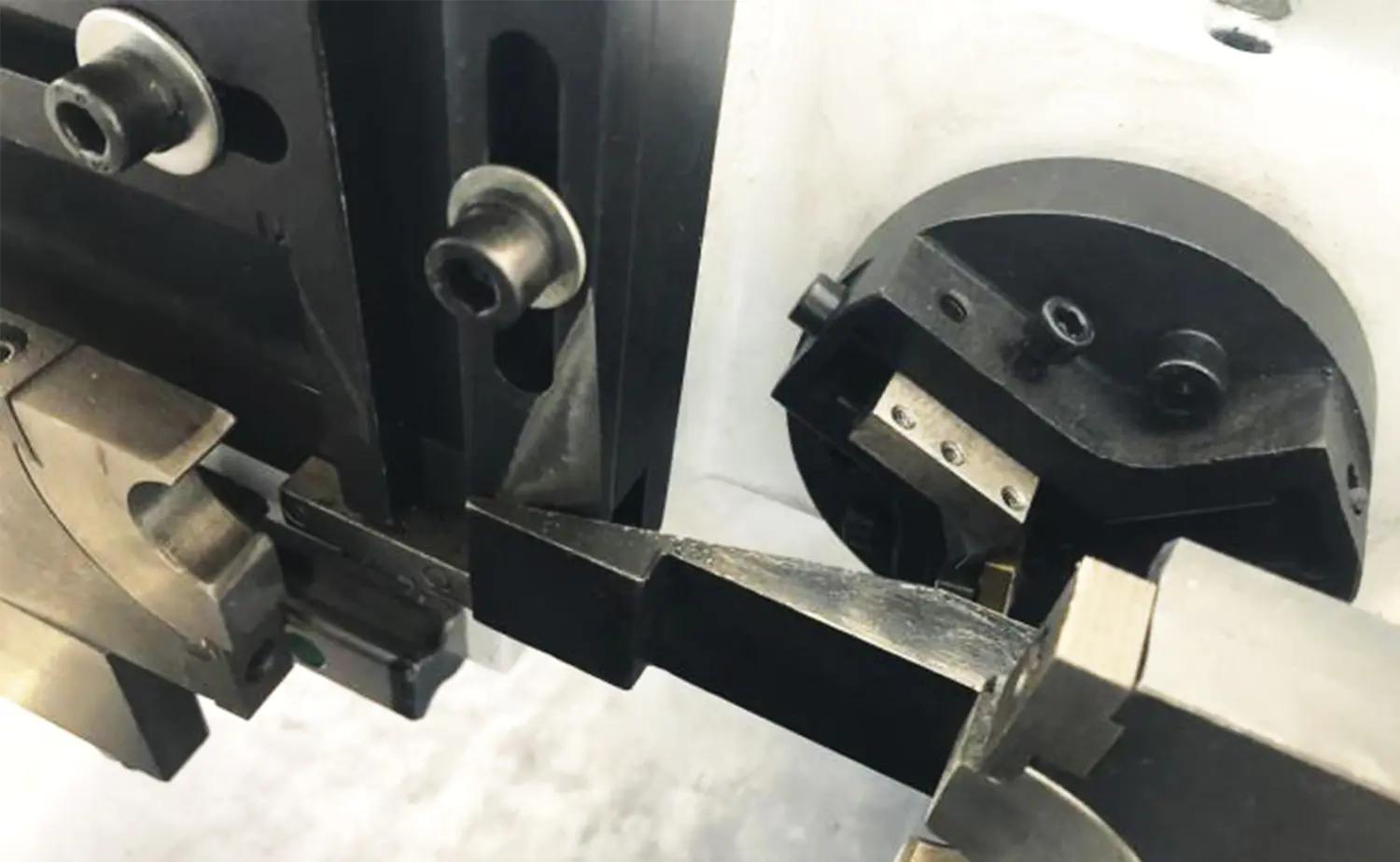 DEF PV-serien dobbelthode hydraulisk røravfasingsmaskin DEF PV-serien dobbelthode hydraulisk røravfasingsmaskin
